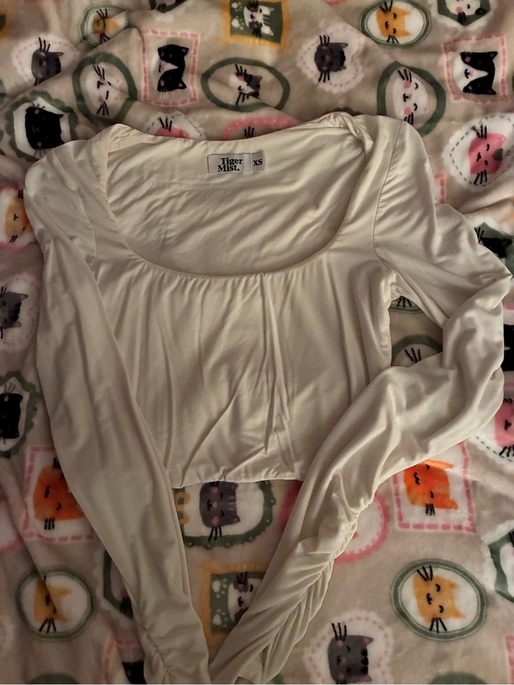 Tiger Mist Cream Long-Sleeve Scoop Crop Top